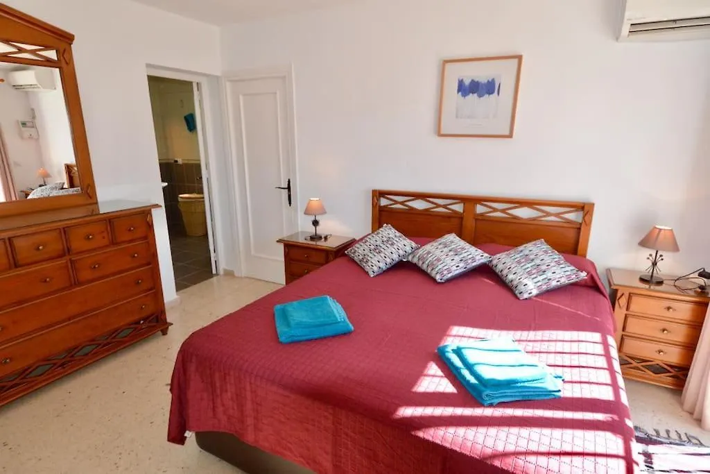 High Quality, Spacious, 4 Bedroom Private Villa Santa Fe de los Boliches Spanje