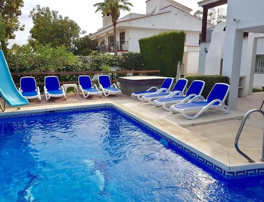 High Quality, Spacious, 4 Bedroom Private Villa Santa Fe de los Boliches 0*,